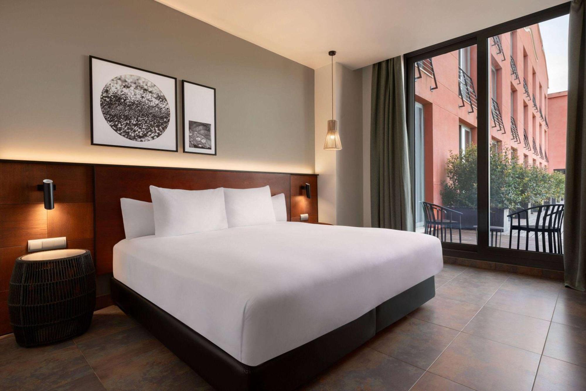 Dolce By Wyndham Barcelona Resort Sant Esteve Sesrovires Εξωτερικό φωτογραφία