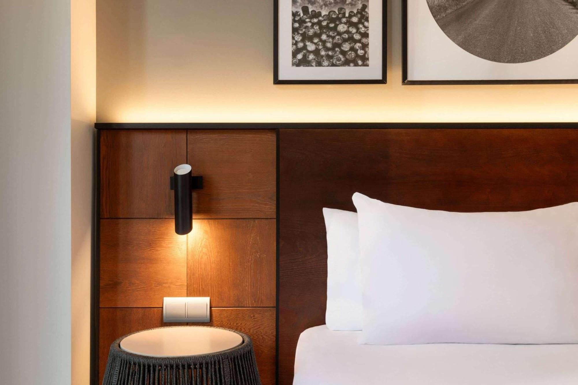 Dolce By Wyndham Barcelona Resort Sant Esteve Sesrovires Εξωτερικό φωτογραφία